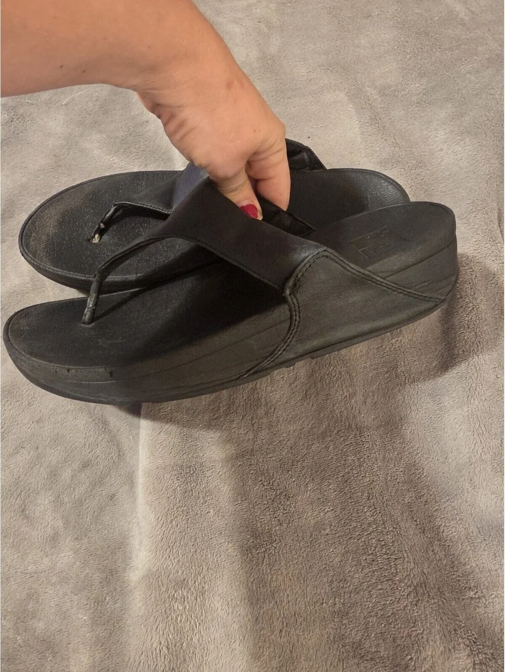Fitflop Women's Slide Sandals Lulu Leather Toepost Black I88-001 US Women 9